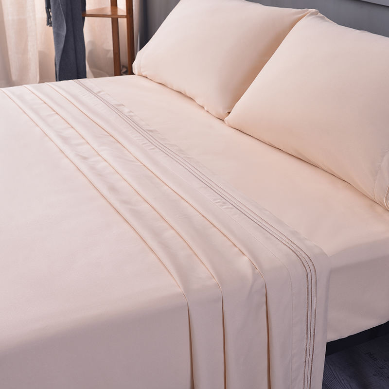 Set de 4 cearșafuri din satin clasic, respirabil, lavabil la mașină